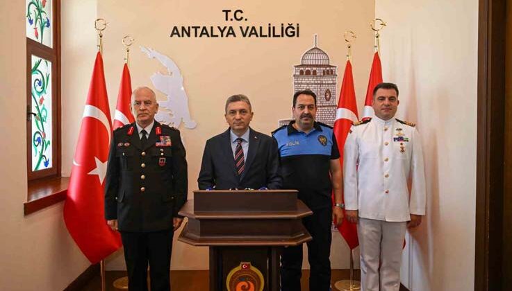 Antalya’da ağır tonajlı araçlara bayram trafiği kısıtlaması