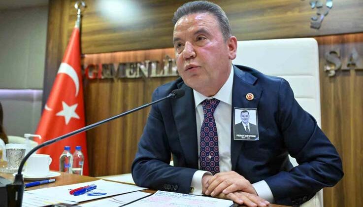 Başkan Böcek : “2025 yılı yatırım programına ek olarak 4. Etap Raylı Sistem Projesi alınırsa seviniriz”