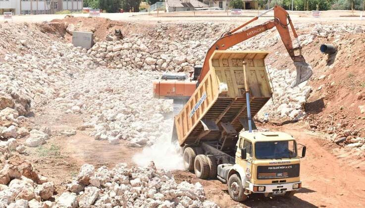 Kepez’de su baskınlarına karşı hummalı çalışma
