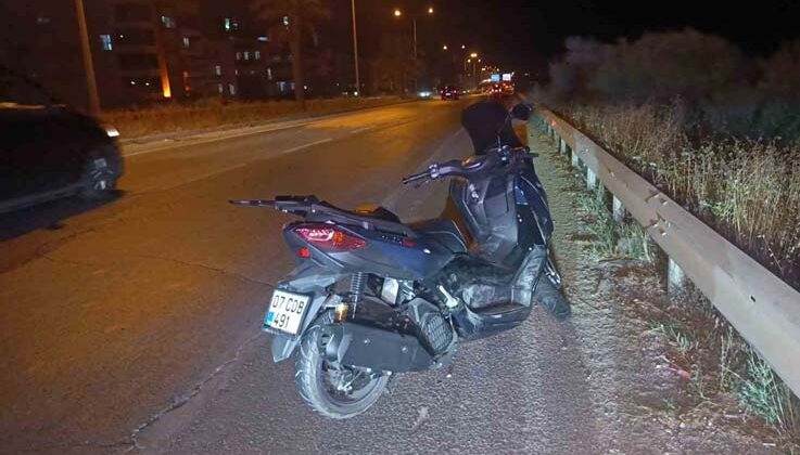 Kontrolden çıkan motosiklet devrildi: 2 yaralı
