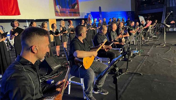Alanya’da lise ve ortaokul müzik öğretmenlerinden konser