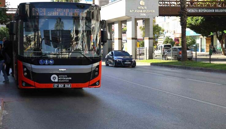Antalya Büyükşehir Belediyesi’nden YKS için ücretsiz ulaşım kararı