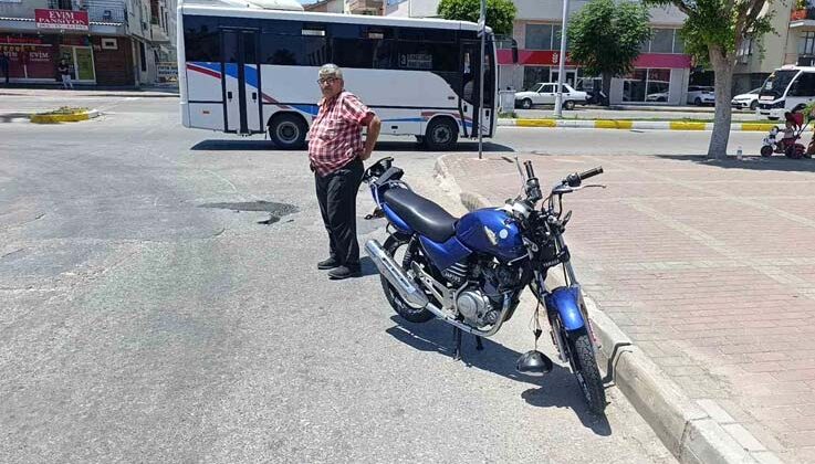 Kamyonetle çarpışan motosiklet sürücüsü ehliyetsiz çıktı