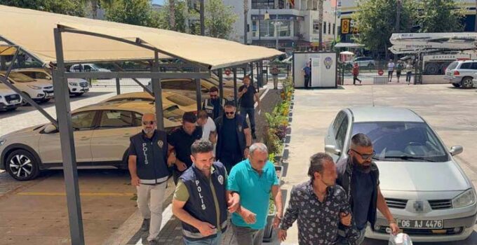 Gazipaşa’da çeşitli suçlardan gözaltına alınan 4 kişiden 3’ü tutuklandı