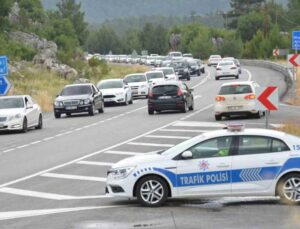 Antalya’da araç artış oranı nüfus artış oranını solladı, trafikte 1,6 milyon taşıt