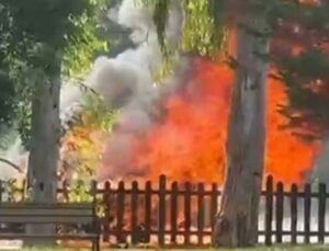 Antalya’da otomobil alev topuna döndü
