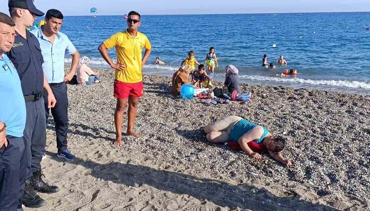 Vatandaşların kurtardığı kadın boğulma tehlikesi atlattı
