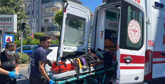 Alanya’da motosiklet ile otomobil çarpıştı: 1 yaralı
