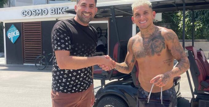 Yıldız futbolcu Lucas Torreira instagram Fenomeni Emrah Yılmaz ile buluştu