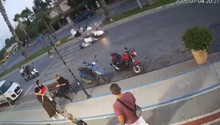 Antalya’da turistlerin ayağını yerden kesen kaza