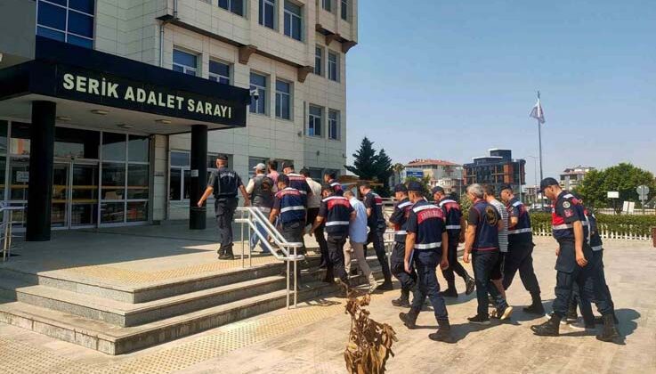 Serik’te aranan 7 hükümlü JASAT ekiplerince yakalandı