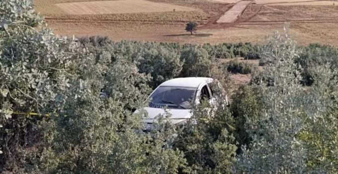 Kontrolden çıkan otomobilin camından fırlayan sürücü hayatını kaybetti