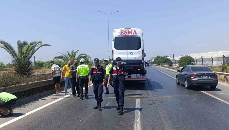 Öğrenci servisi otel servisine arkadan çarptı: 6 yaralı