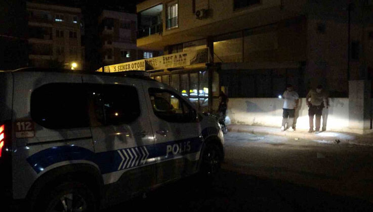 Oturduğu apartmanın girişinde silahlı saldırıya uğrayan şahıs yaralandı