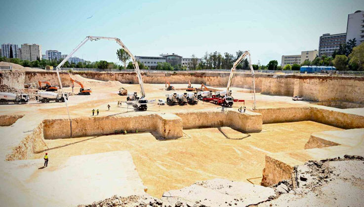 Antalya’da 900 yataklı modern sağlık kompleksi için ilk beton döküldü