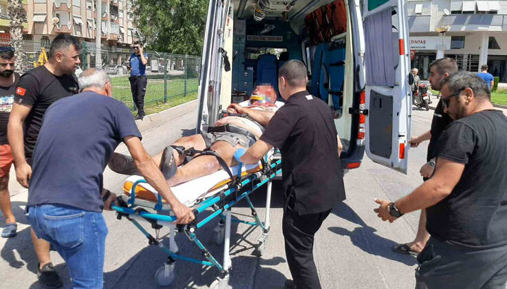 Kumluca’da otomobil ile motosiklet çarpıştı: 1 yaralı