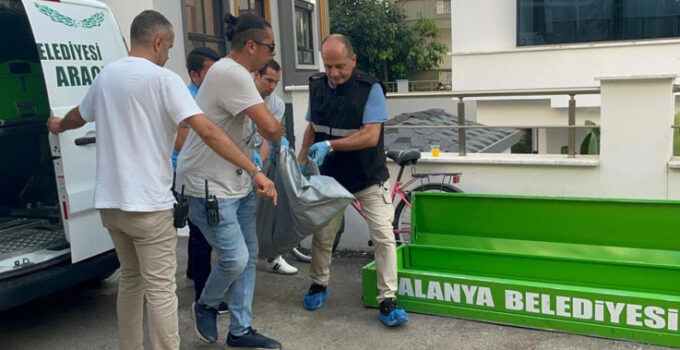 Emlakçıyı arayıp kiraladığı evde cinayet işlediğini söyleyip ortadan kayboldu